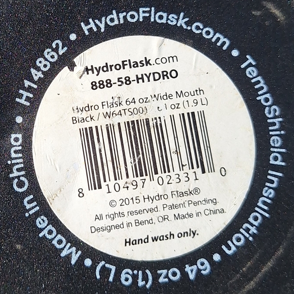 Hydro Flask Black Insulated Bottle 64 Oz. - Picture 3 of 9